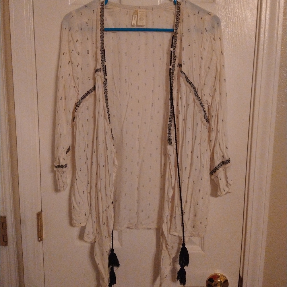 Japna medium loose and flowy boho style cover